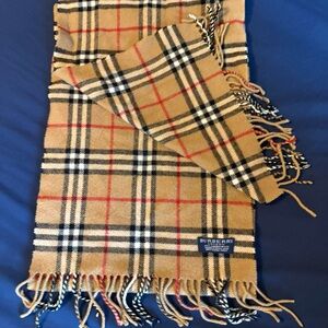 Burberry Beige Black and Red Plaid Classic Scarf